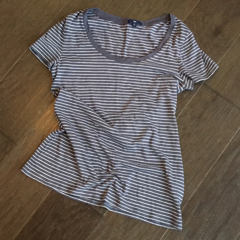 GAP T-shirt (medium)